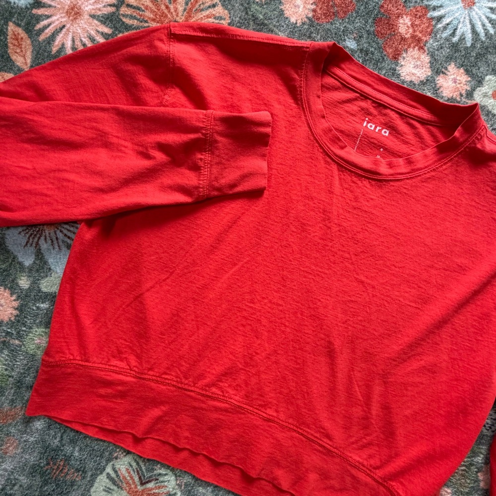 iara Red 100% Pima Cotton Cropped Long Sleeve Tee Shirt Women's Medium